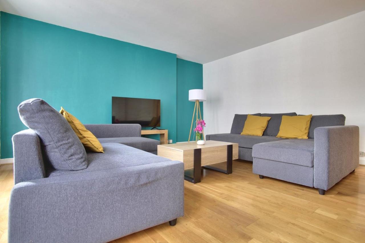 2 Bedrooms Tour Eiffel Breteuil Παρίσι Εξωτερικό φωτογραφία