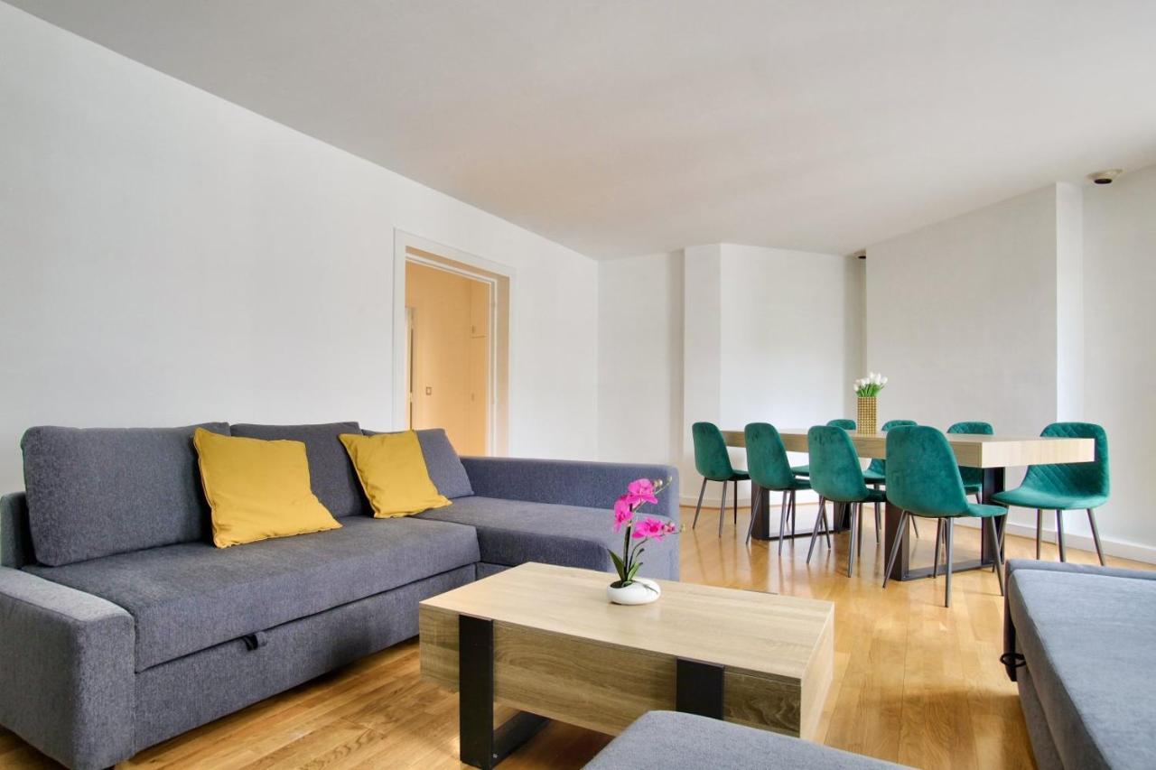 2 Bedrooms Tour Eiffel Breteuil Παρίσι Εξωτερικό φωτογραφία